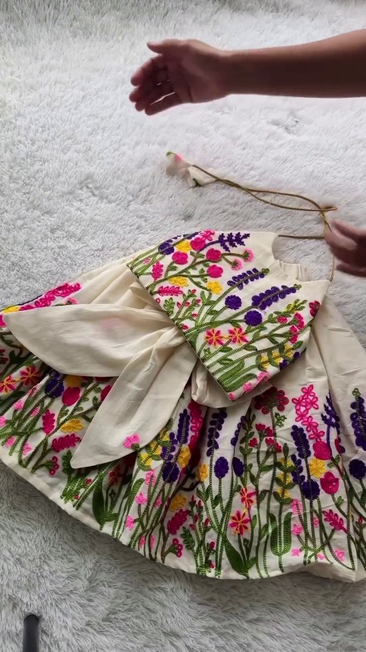 Matching Floral Top & Skirt Set – Vibrant Ethnic Fusion Look
