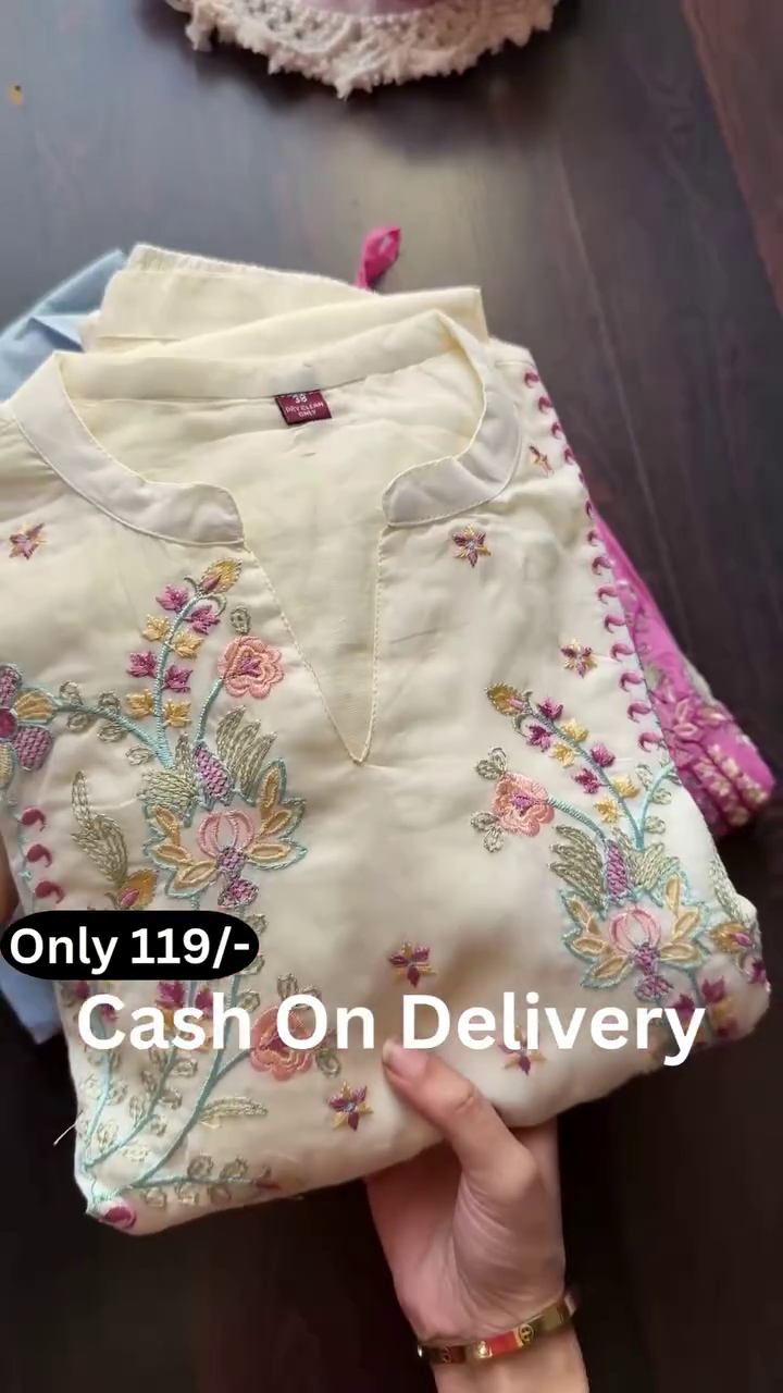 Elegant Embroidered Kurti Set – Premium Style