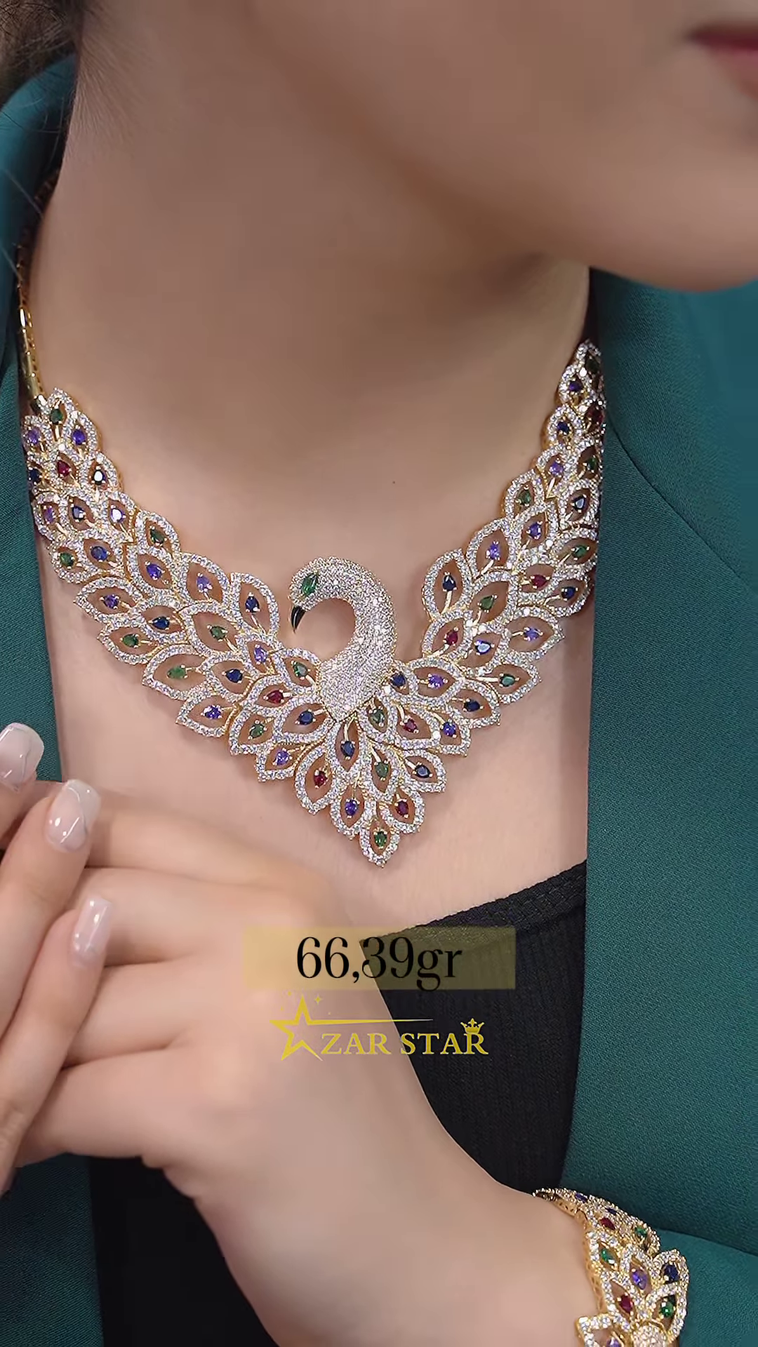 👑 Regal Peacock-Inspired Grand Necklace