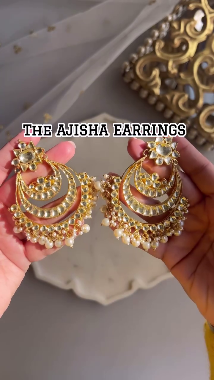 🌙 Classic Ajisha Chandbali Earrings