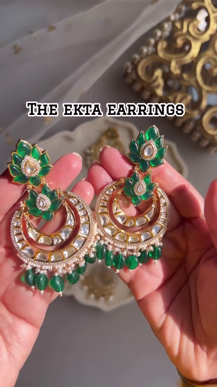 🌙 Classic Ajisha Chandbali Earrings