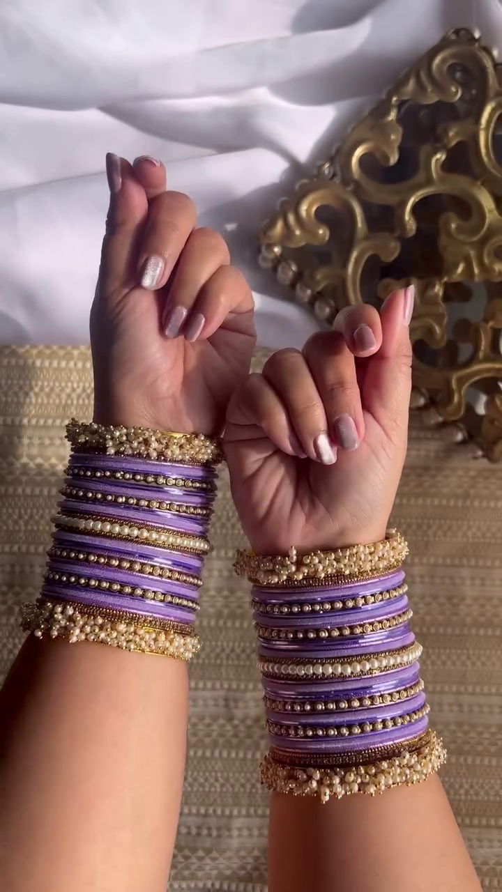 💜 Elegant Lavender Pearl Bangles