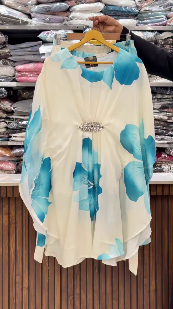 Elegant Floral Kaftan Co-Ord Set – Breezy Style with a Luxe Touch