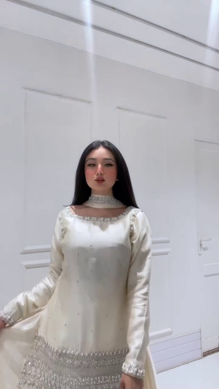 Timeless Ivory Elegance – Graceful Ethnic Suit for Special Moments