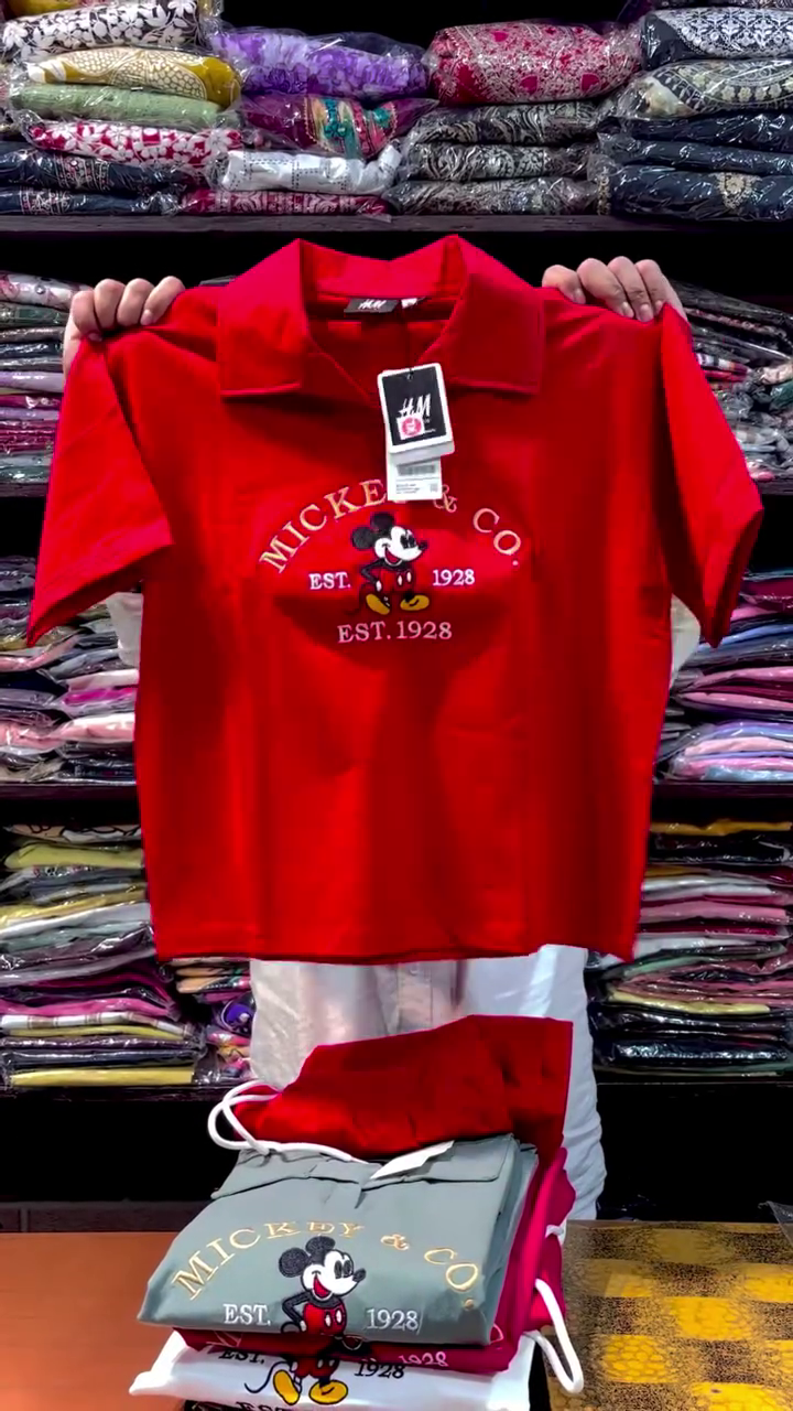 Classic Mickey Red Tee – Cute, Casual & Timeless
