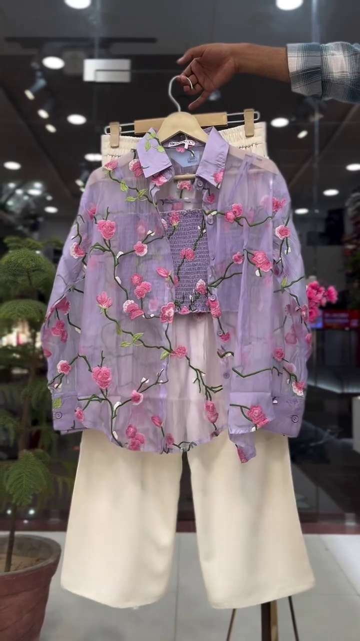 Trendy Sheer Floral Layer Set – Stylish & Insta-Ready Look!