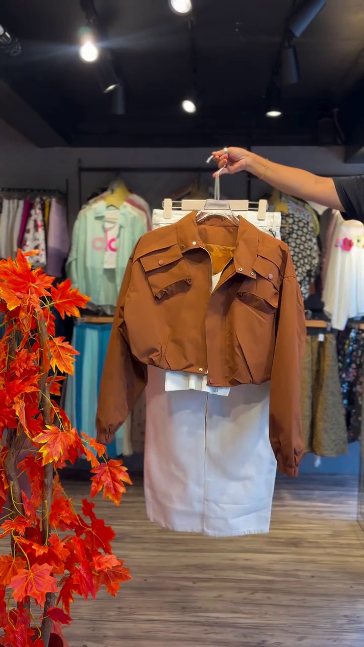 Stylish Crop Jacket Set – Bold, Smart & Insta-Ready Look!