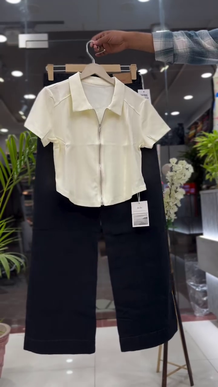 Trendy White Crop Top Combo – Clean, Cool & Stylish!