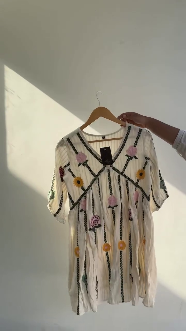 Boho Chic Short Dress – Trendy, Light & Stylish!