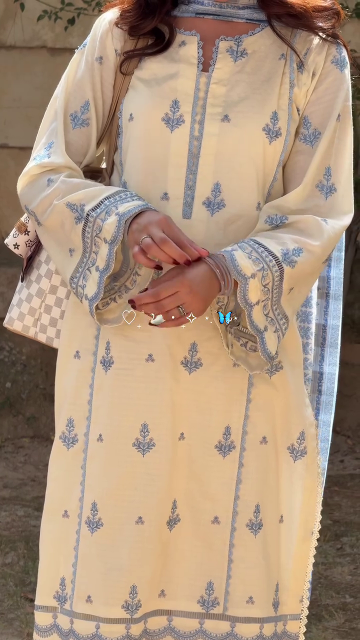 Elegant Cream & Blue Printed Kurta Set – Classic Comfort with Artistic Detailing
