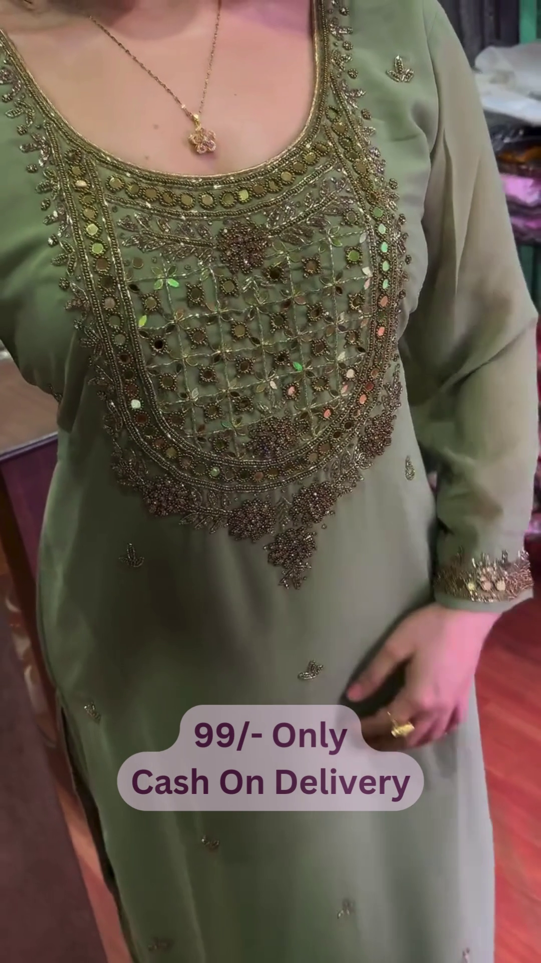 Classic Green Suit Set – Subtle Embroidery & Timeless Grace