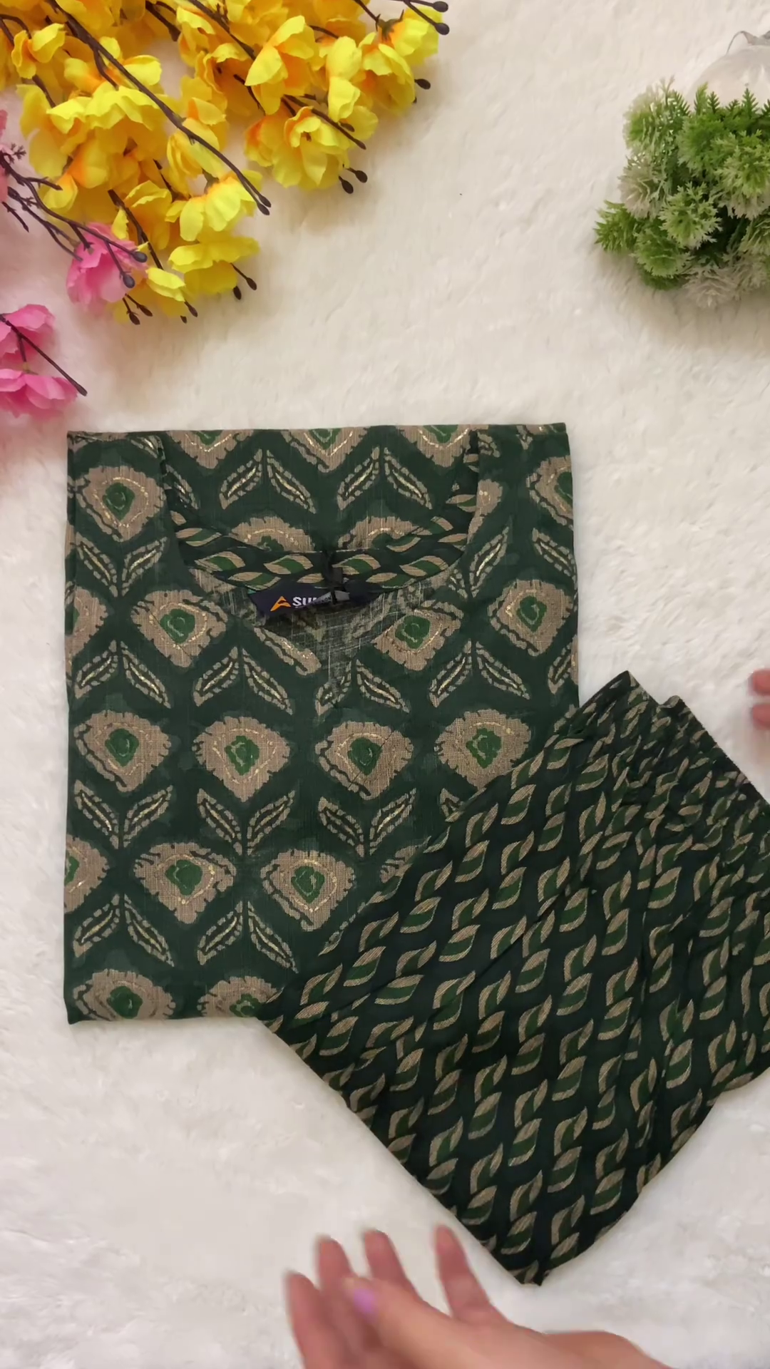 💚 Elegant Green Printed Kurti Set – Everyday Style Meets Comfort