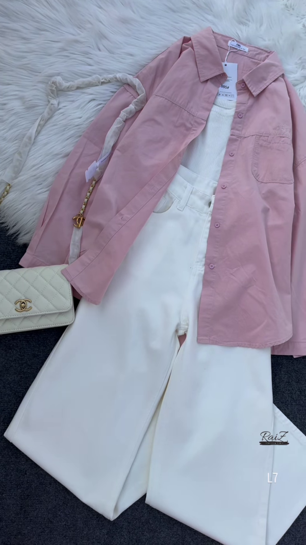Chic Oversized Shirt – Effortless Elegance 💖