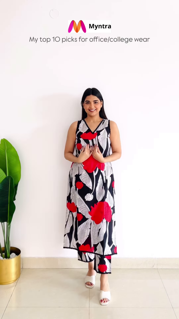 Elegant Maroon Kurta Set for a Stunning Look - Image 6