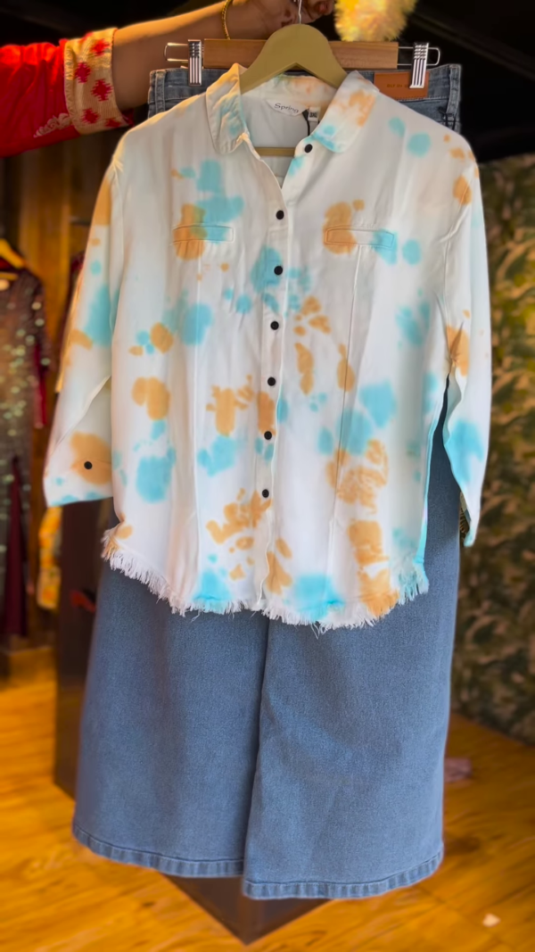 White Tie-Dye Cotton Shirt – Beach Vibes in Blue & Orange Splash