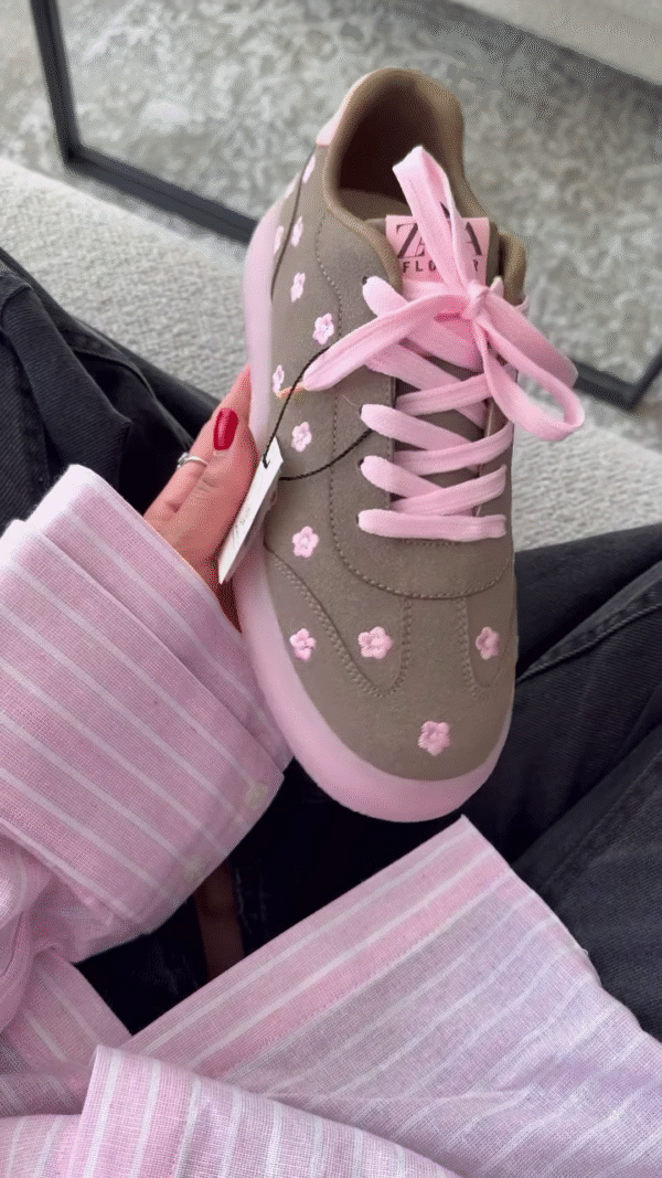 Stylish Grey and Pink Floral Sneakers - Image 3