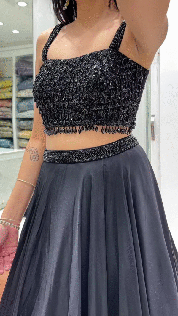 ✨ Dazzling Black Sequin Top & Flowing Skirt Ensemble 🖤 - Image 3