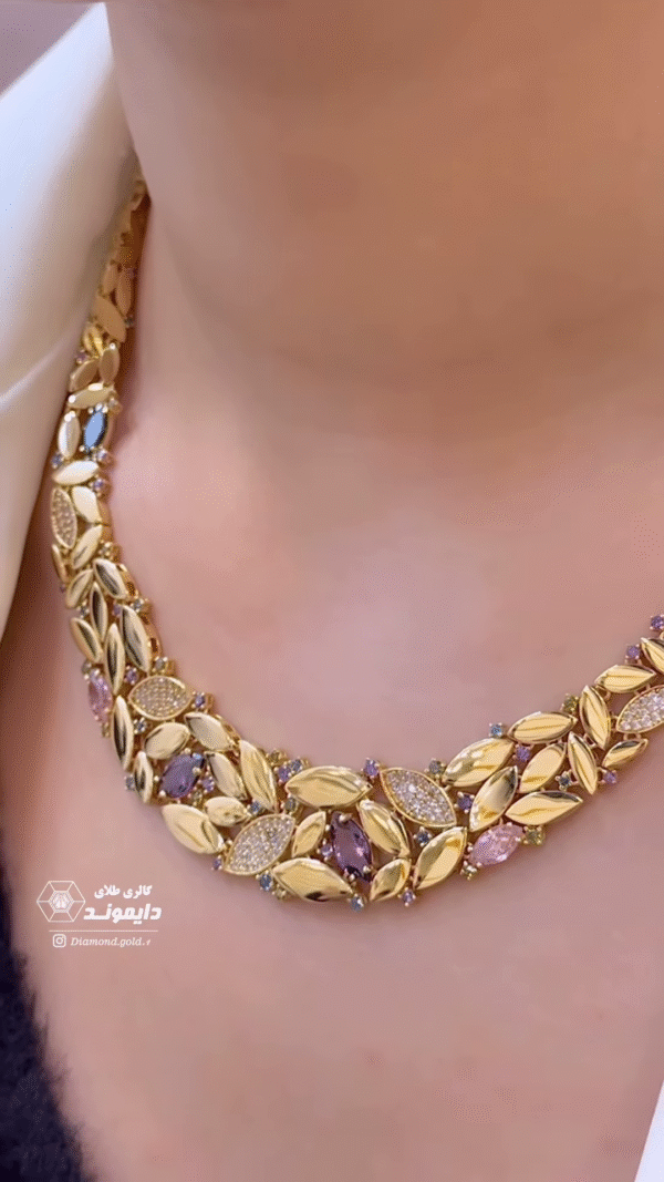 Exquisite Gold Necklace with Colorful Gemstone Accents - Image 2