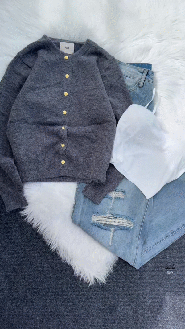 💙 Enfir Pop: Gold-Button Cardigan & Distressed Denim Set
