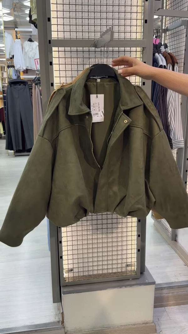 🧥 Timeless Suede Charm – Autumn & Winter Jacket 🍂❄️ - Image 5