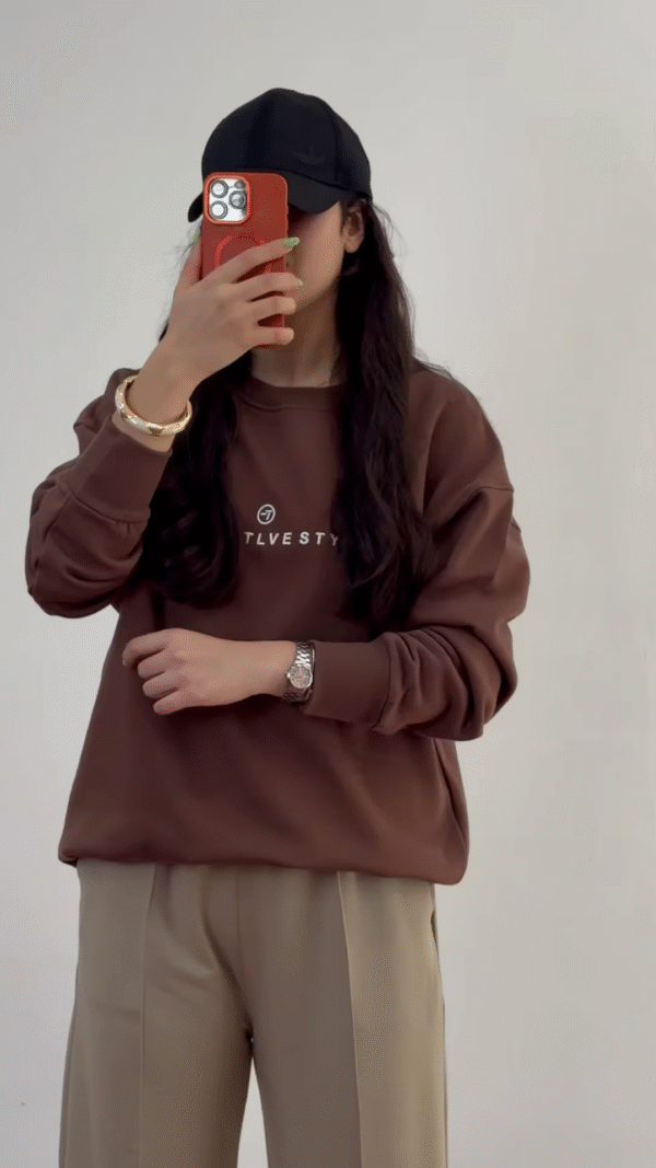 🎨 Cozy Vibes – Everyday Essential Sweatshirt Collection ✨👕 - Image 5