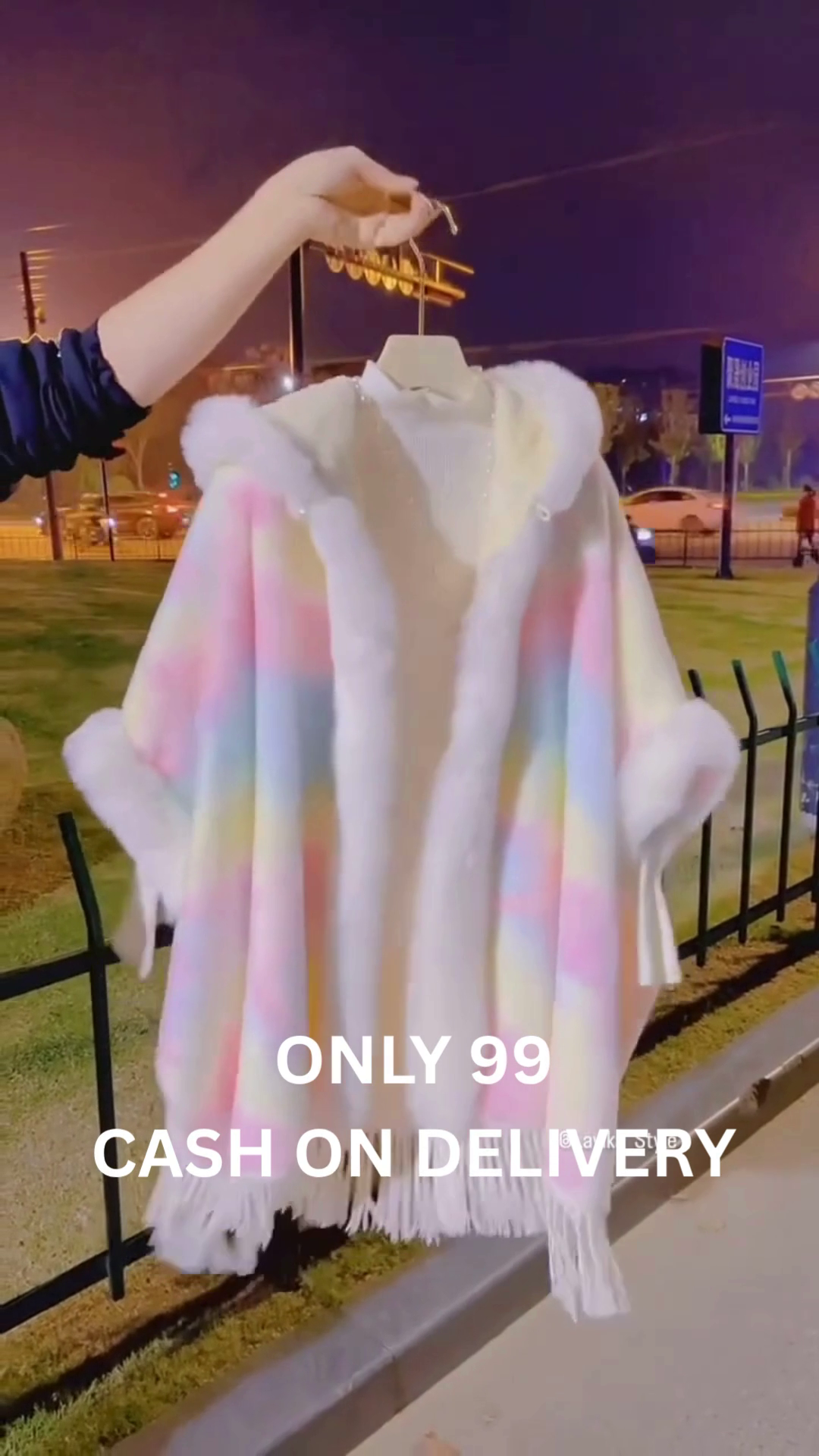 Only 99/- Cozy Winter Fur Cape – Cash on Delivery! - Image 3