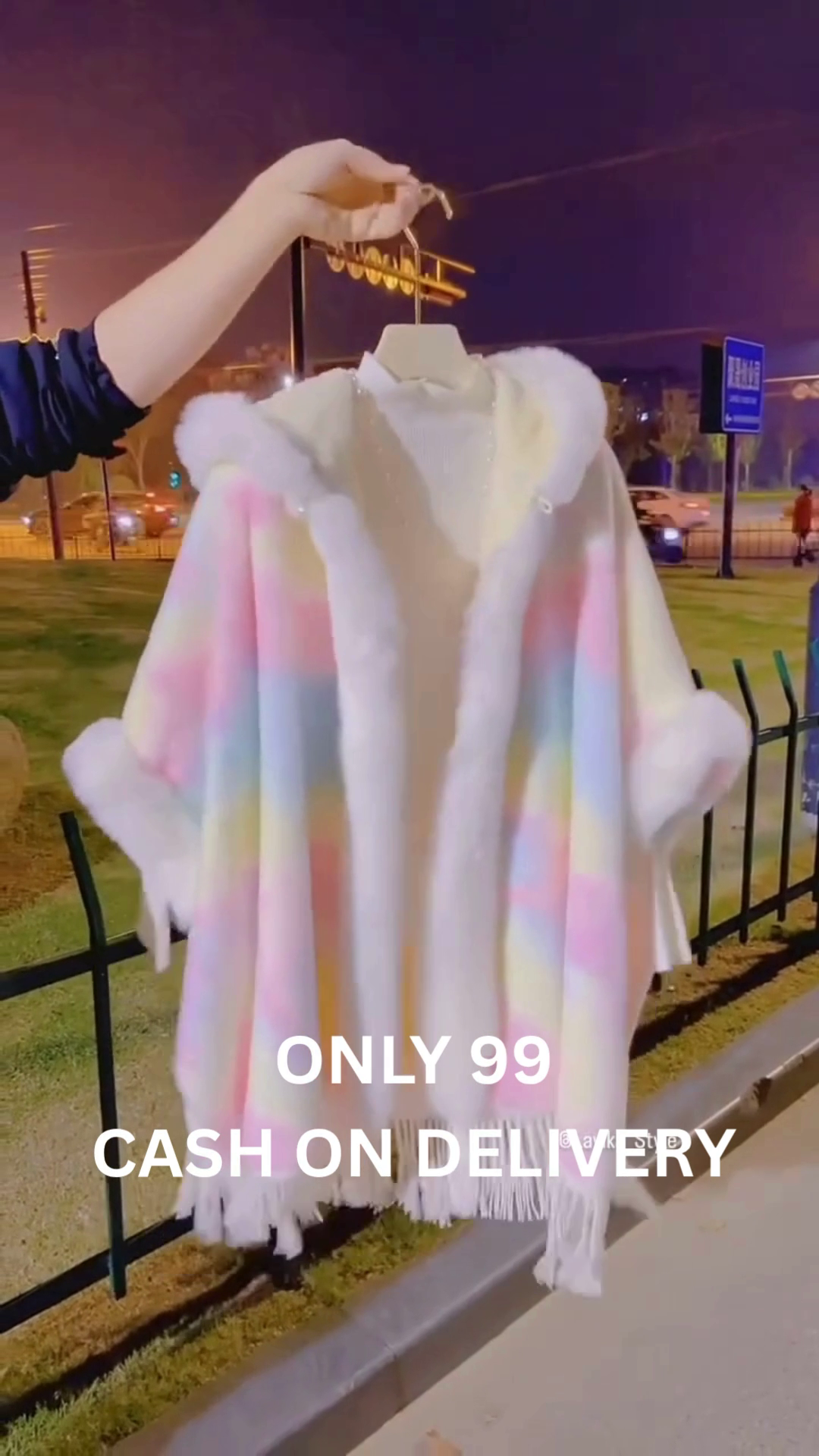 Only 99/- Cozy Winter Fur Cape – Cash on Delivery! - Image 2