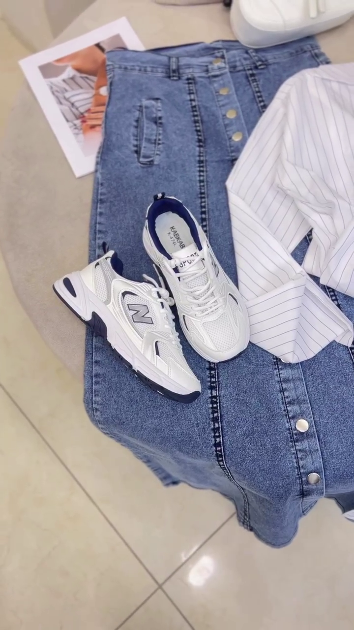 Chic Everyday Style – Striped Wrap Top with Denim Skirt - Image 4