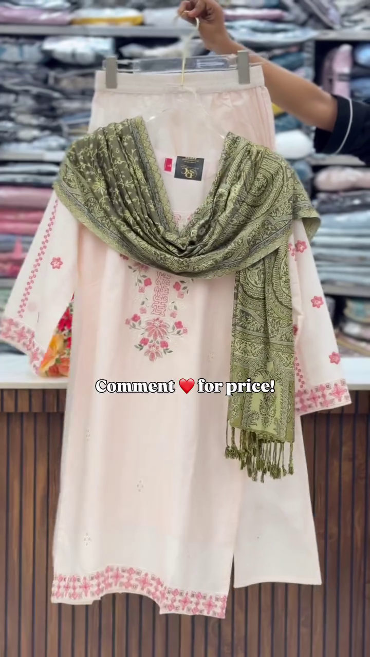 Graceful Cream Kurti with Olive Green Dupatta – Classic Ethnic Wear - Image 5