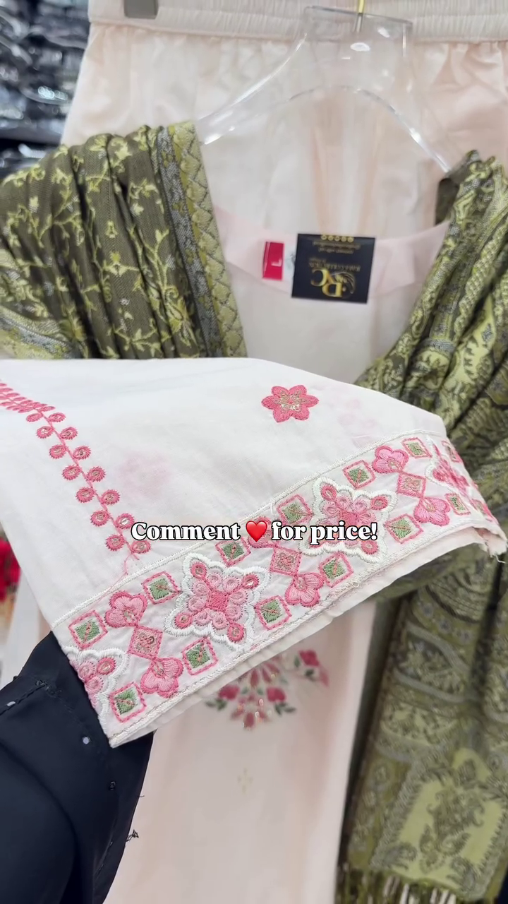 Graceful Cream Kurti with Olive Green Dupatta – Classic Ethnic Wear - Image 4