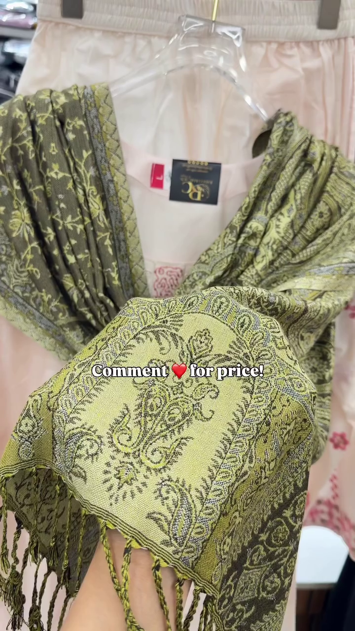 Graceful Cream Kurti with Olive Green Dupatta – Classic Ethnic Wear - Image 3