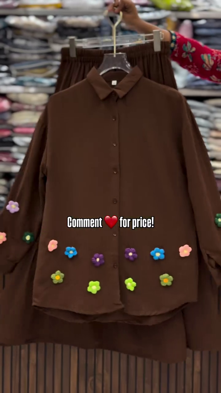 Chic White Floral Casual Set – Minimal & Trendy Everyday Wear - Image 2