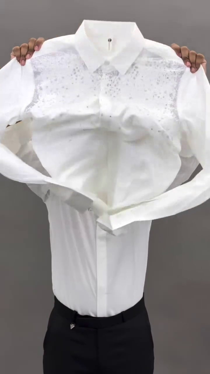 White Graphic T-Shirt with Artistic Wing Design – Bold Casual - Image 9