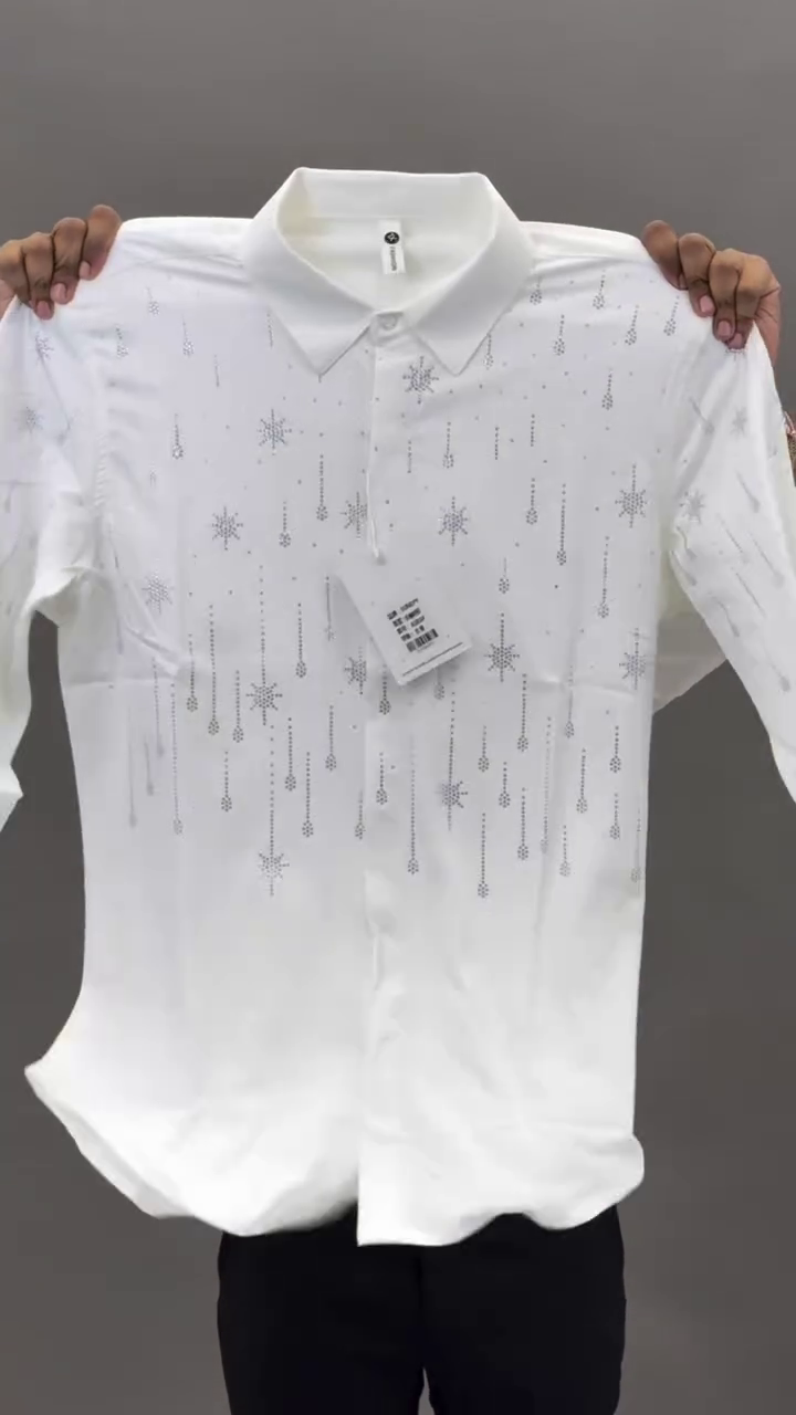 White Graphic T-Shirt with Artistic Wing Design – Bold Casual - Image 14