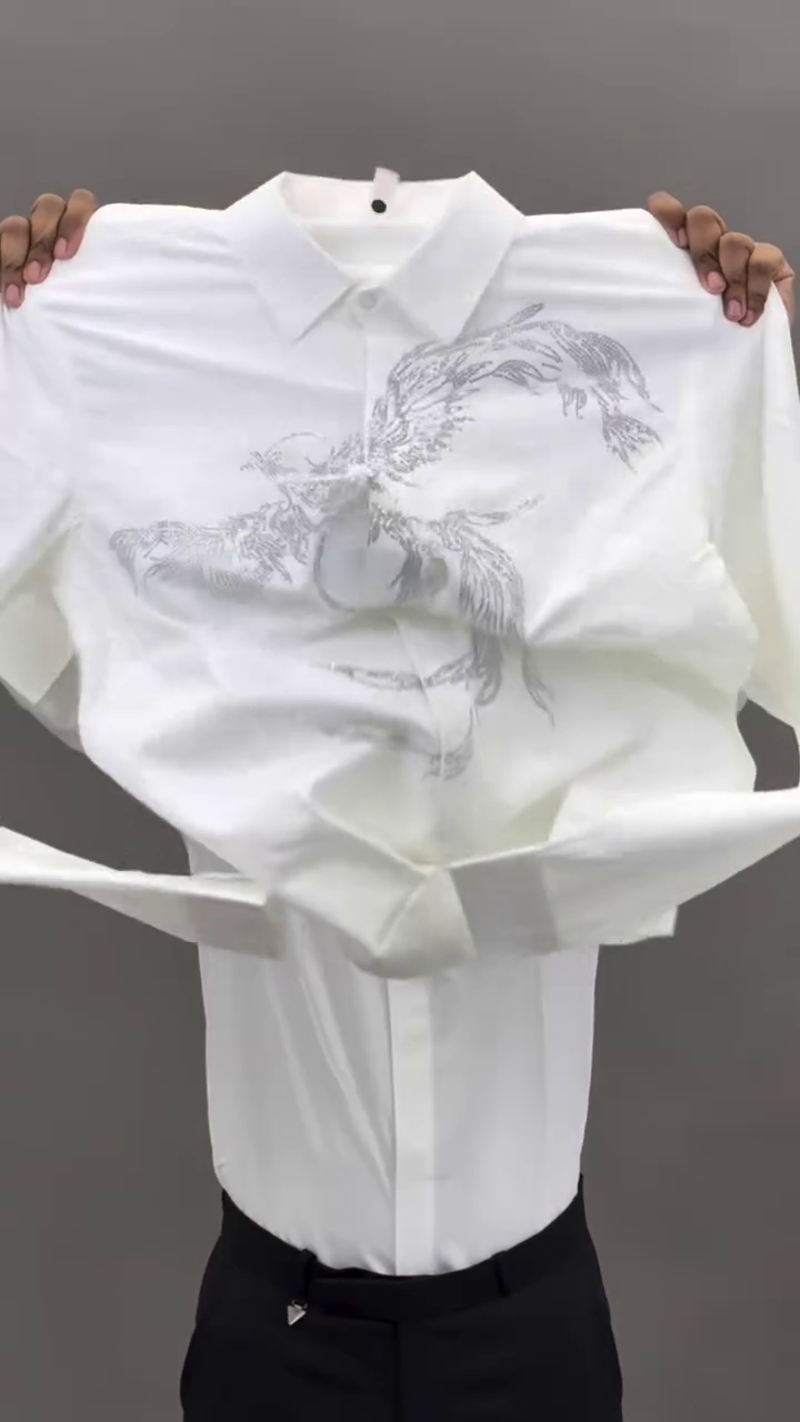 White Graphic T-Shirt with Artistic Wing Design – Bold Casual - Image 10