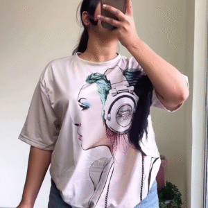 Graphic Oversized T-Shirt with Artistic Headphone Print