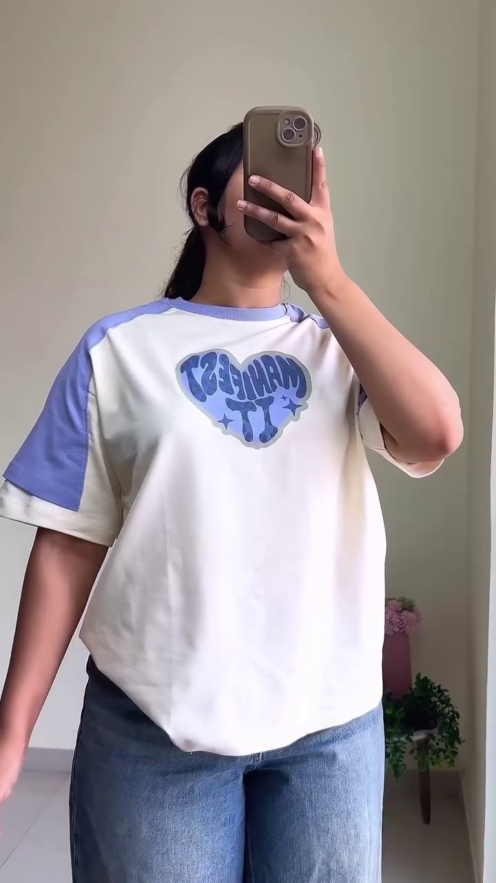 Graphic Oversized T-Shirt with Artistic Headphone Print - Image 3