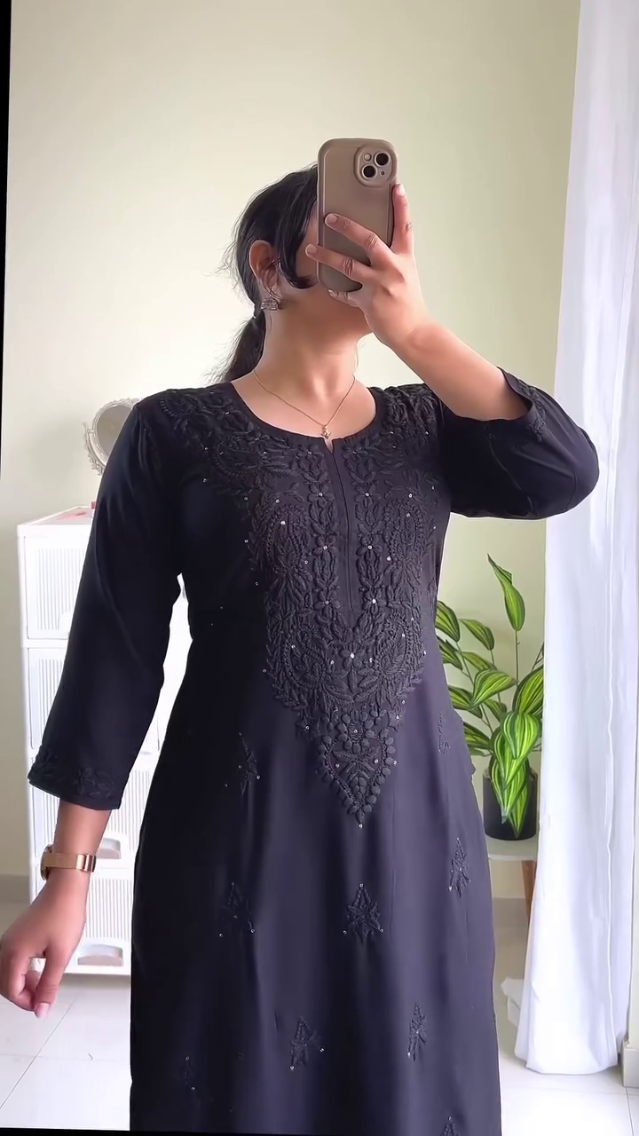 Royal Purple Embroidered Kurti Set – A Statement of Elegant Simplicity - Image 4