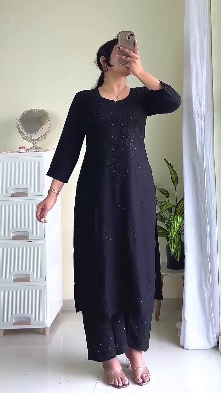 Royal Purple Embroidered Kurti Set – A Statement of Elegant Simplicity - Image 3