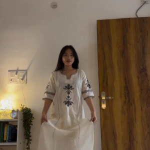 Elegant Ivory Embroidered Kurta Set for Effortless Everyday Grace